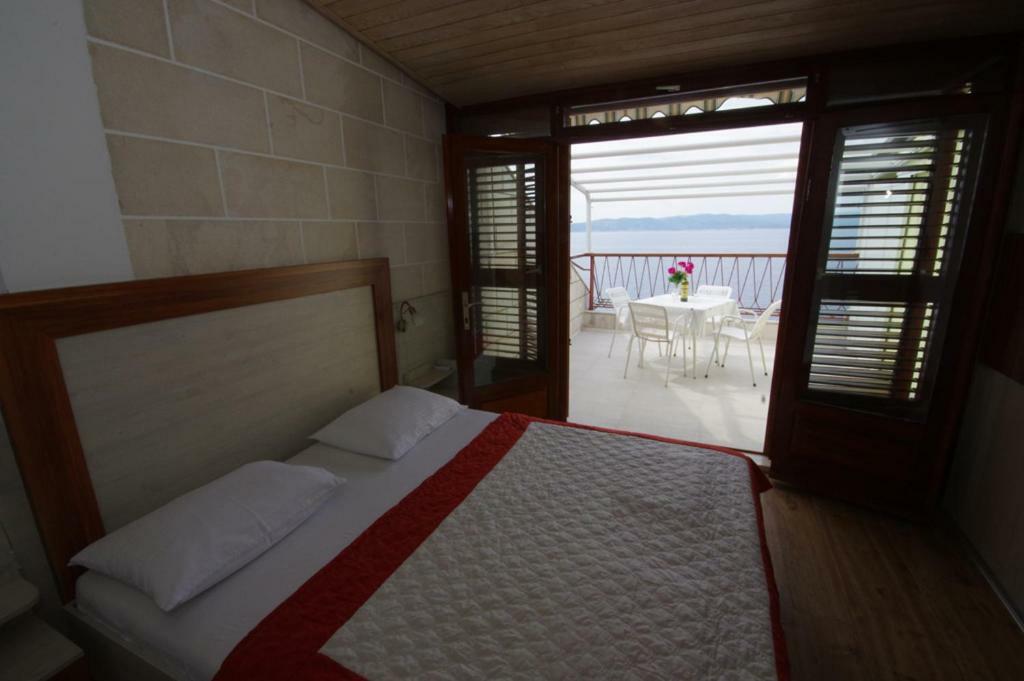 Villa Libertas Brela Bagian luar foto